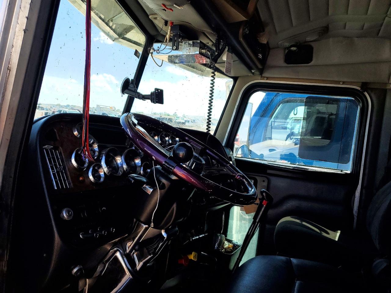 Peterbilt 379