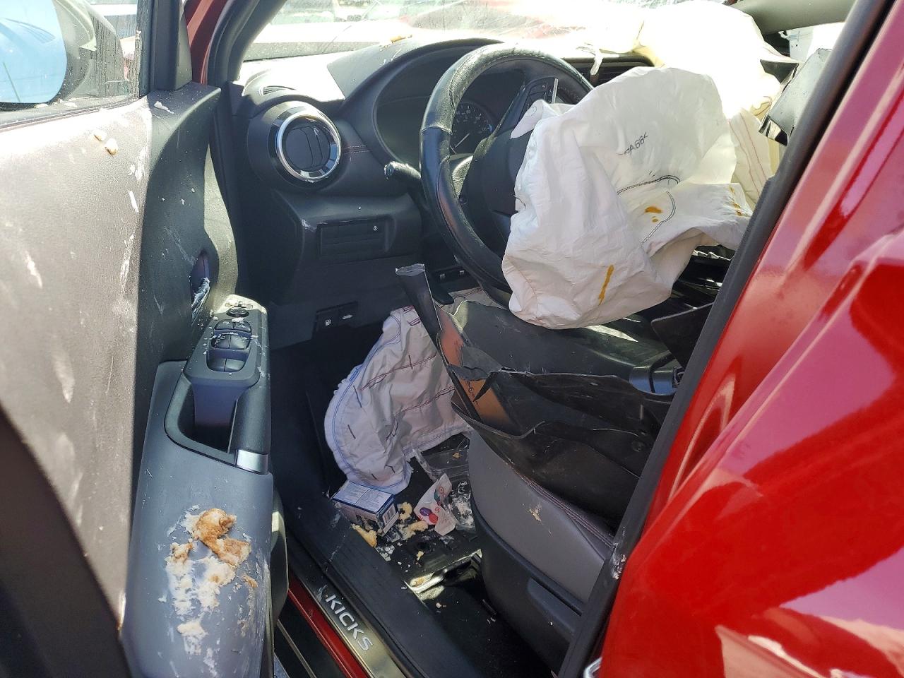 Nissan Kicks Sr