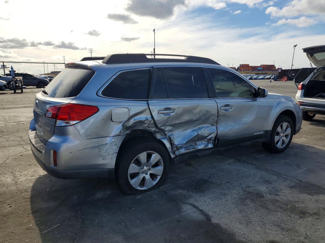 Subaru Outback 2.5i Premium