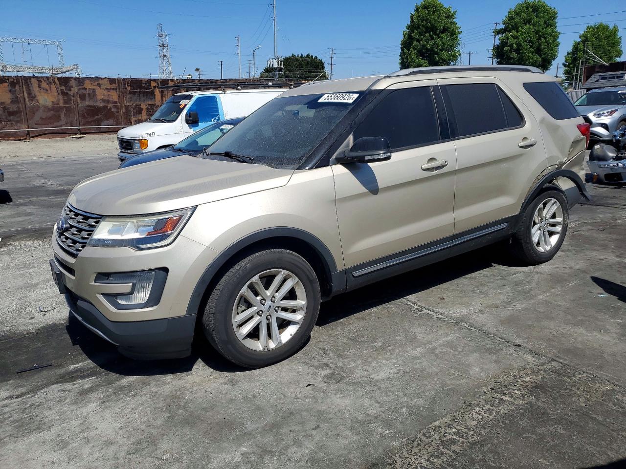 Salvage Ford Explorer Image