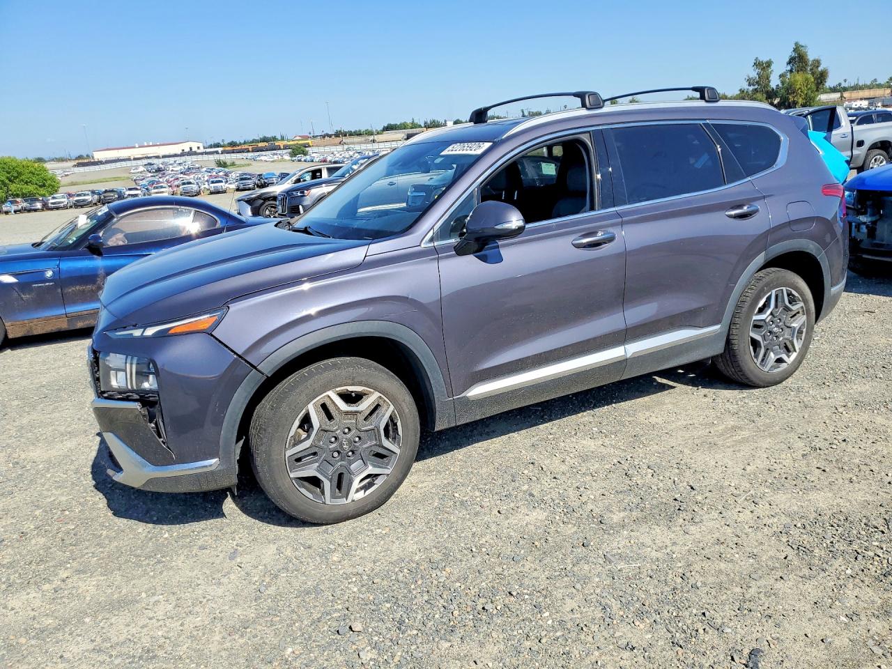 Salvage Hyundai SANTA FE Image