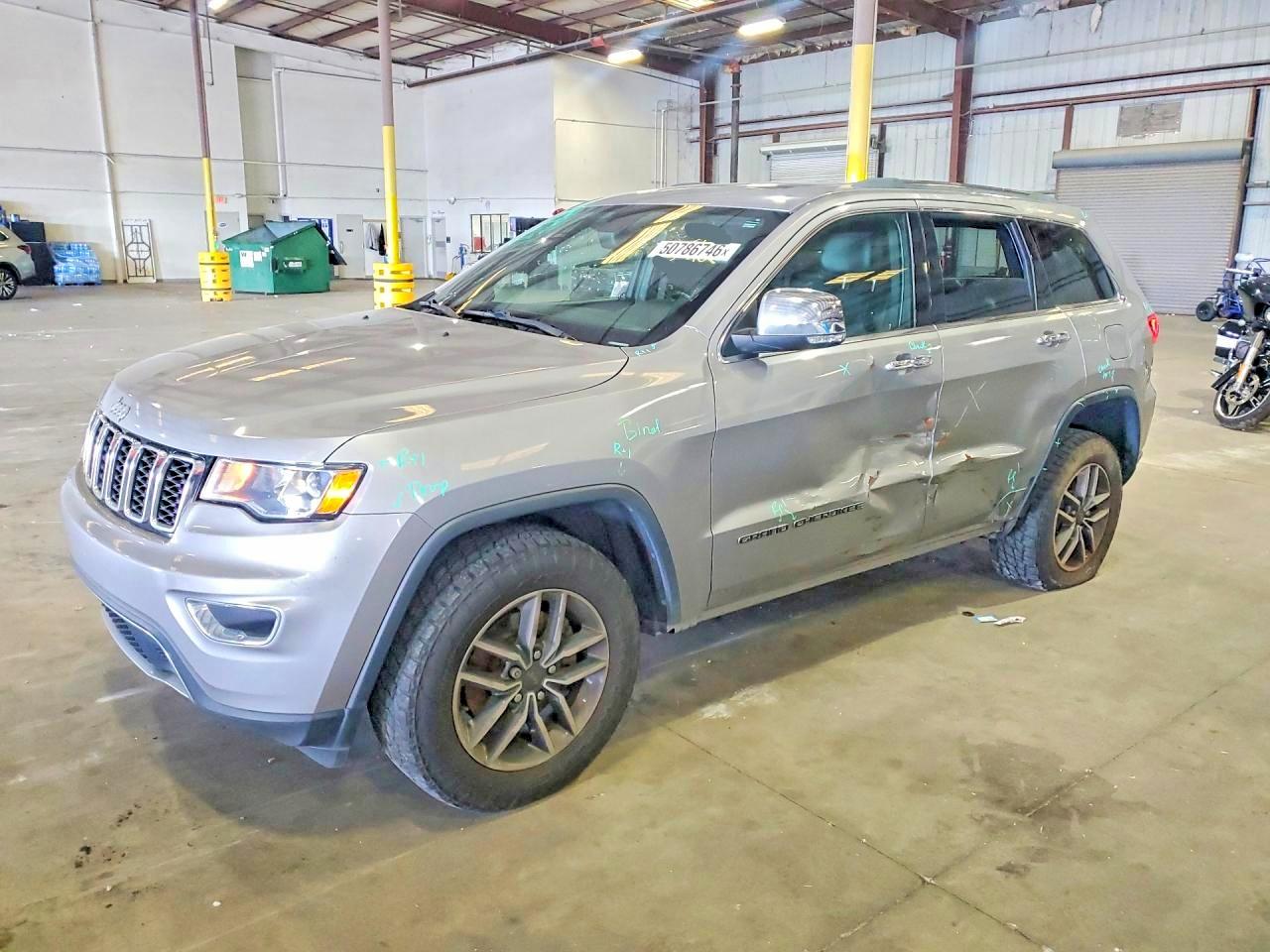 Salvage Jeep Cherokee Image