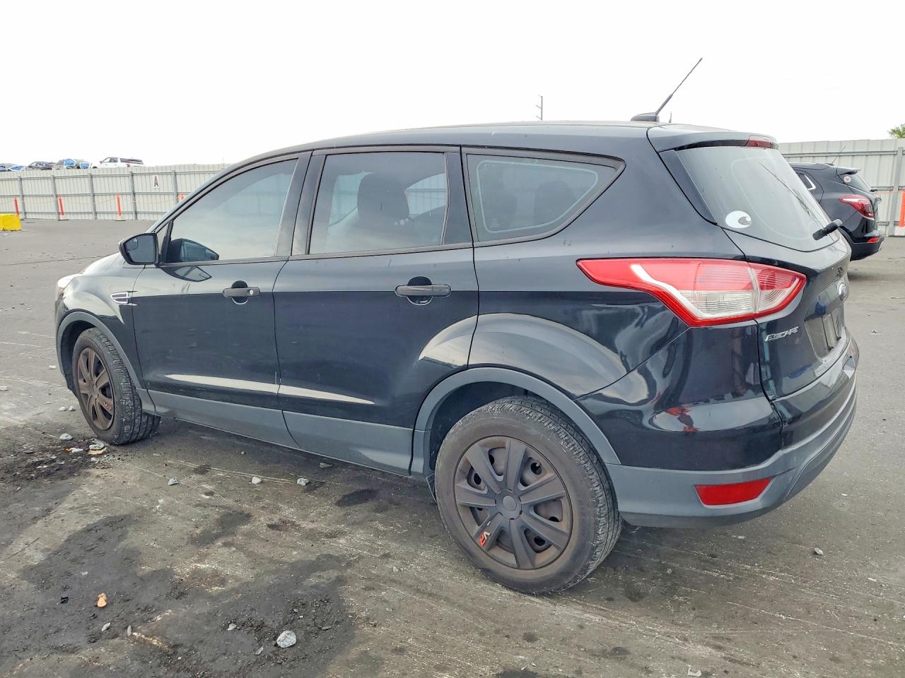 Ford Escape S