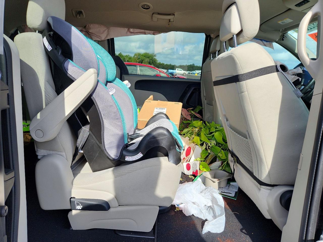 Dodge Caravan Sxt