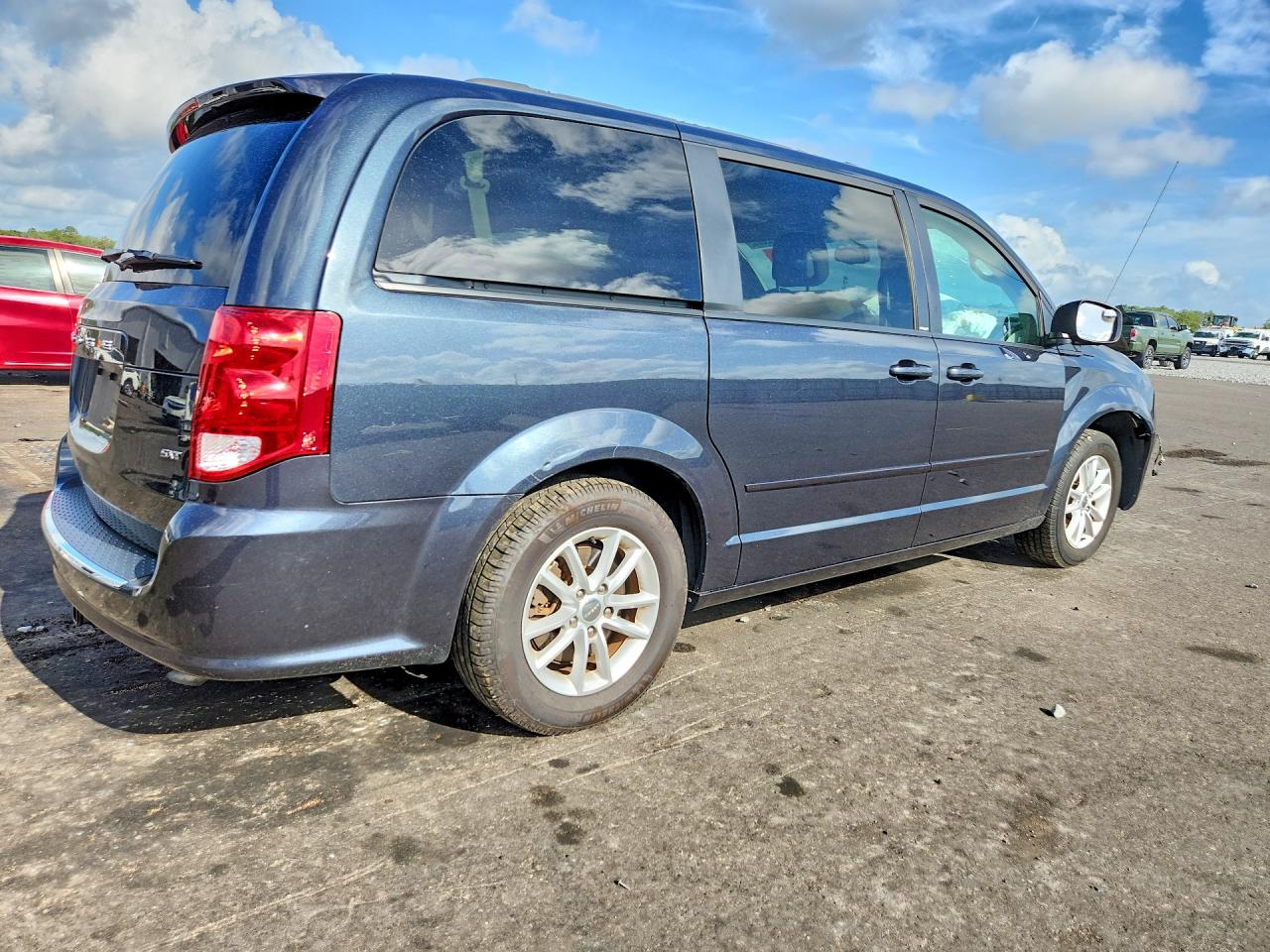 Dodge Caravan Sxt