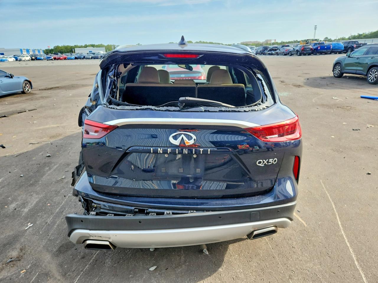 INFINITI Qx Luxe
