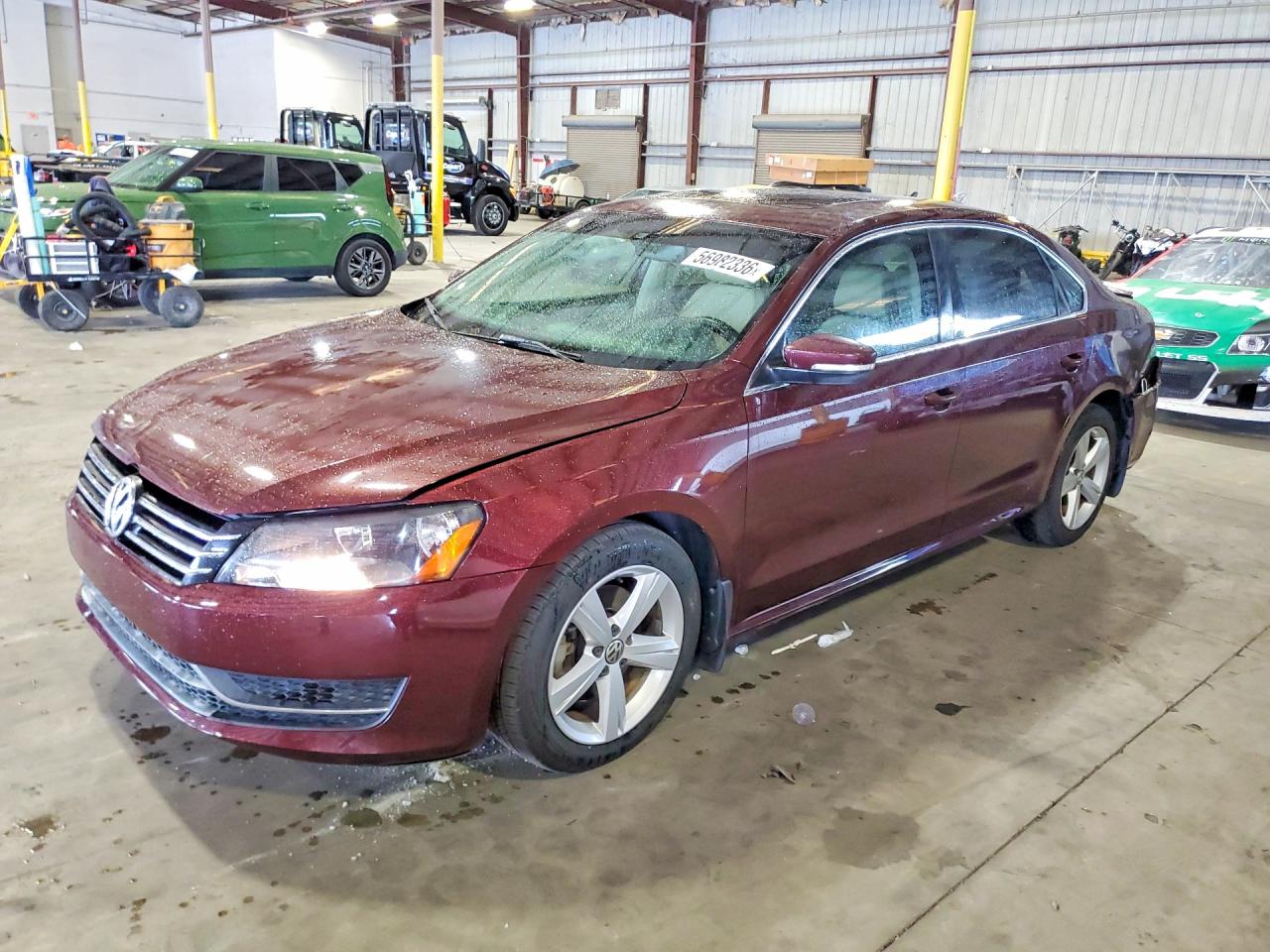 Salvage Volkswagen Passat Image