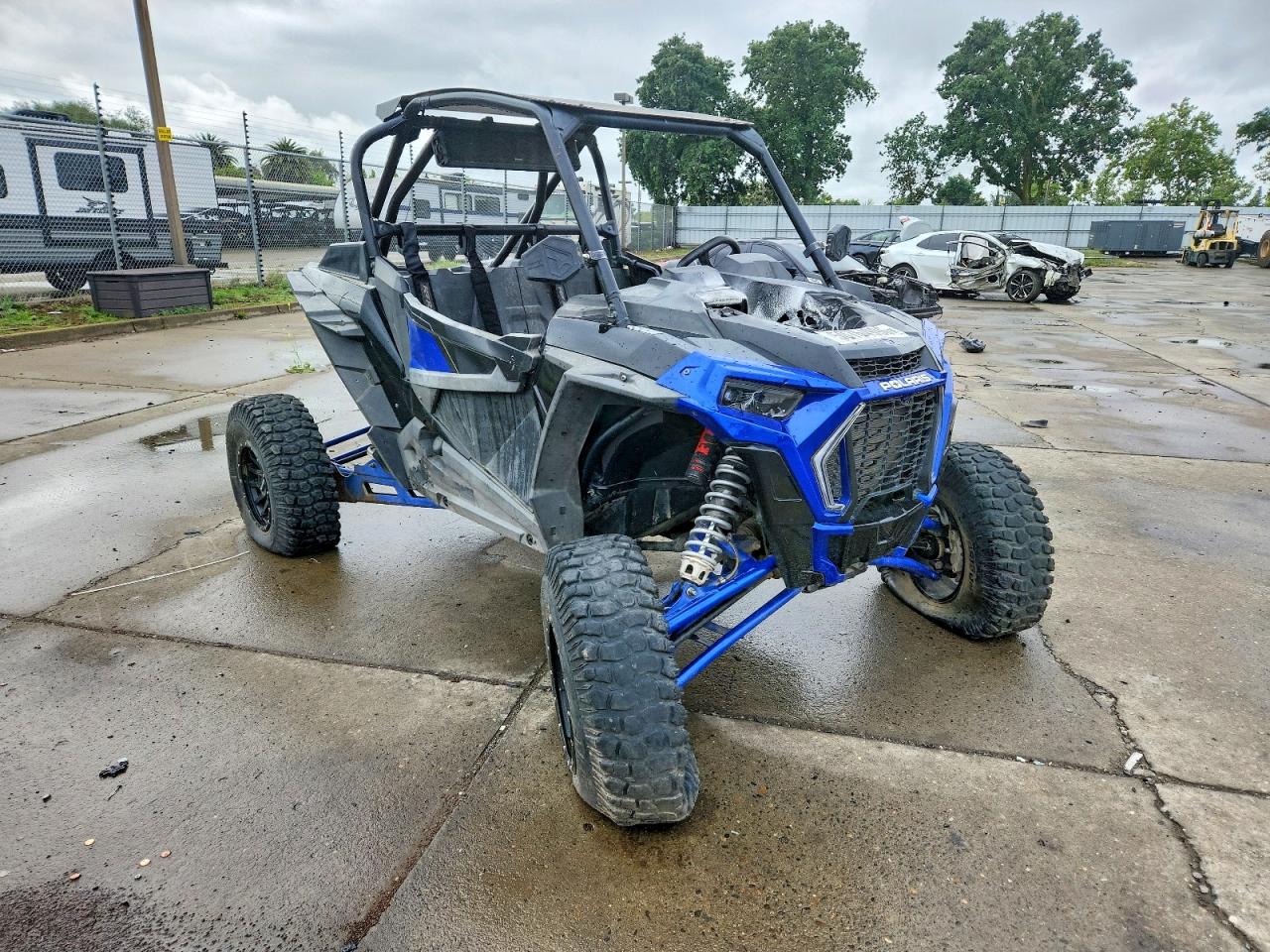 Salvage Polaris RZR Image
