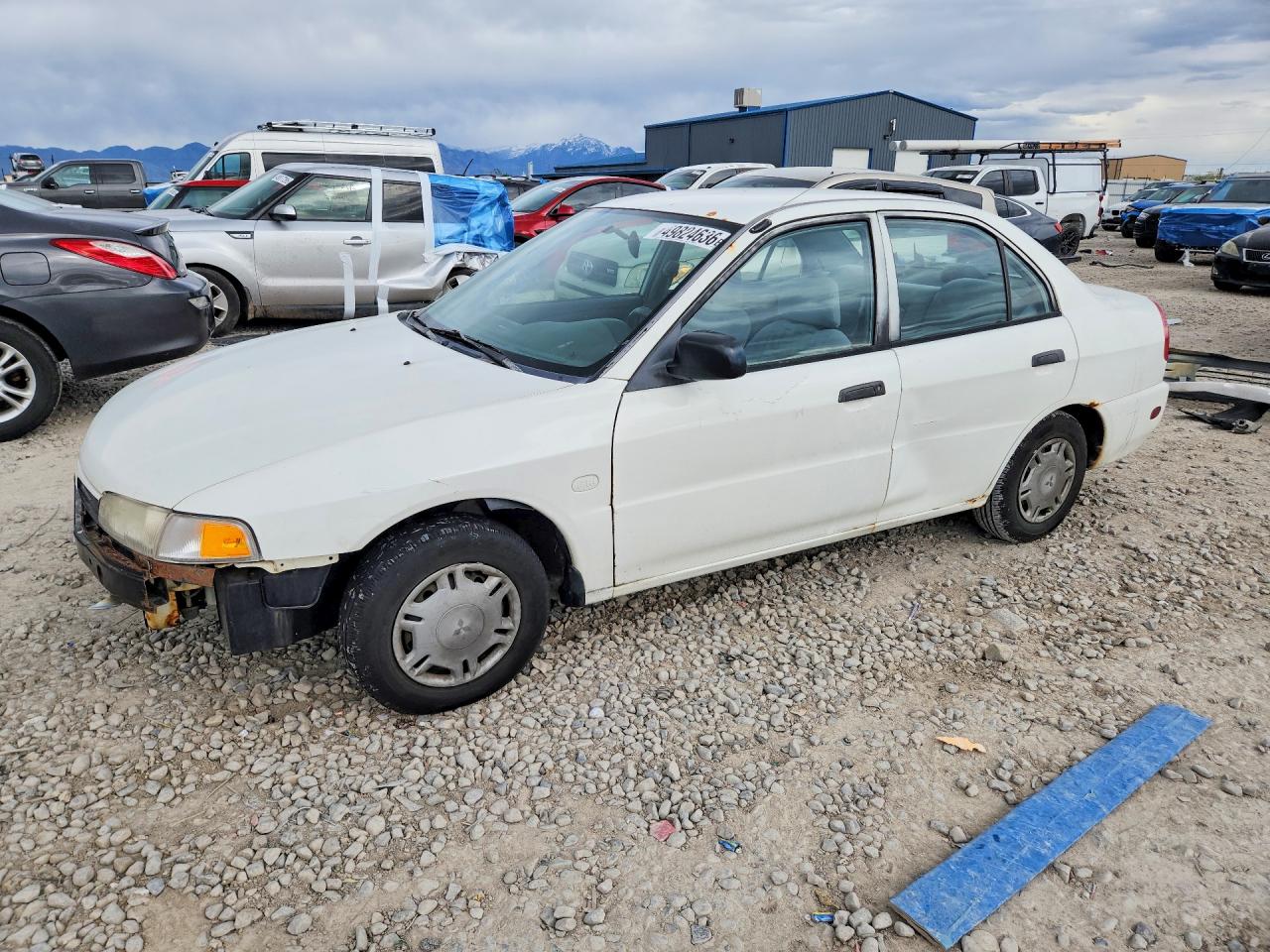 Salvage Mitsubishi Mirage Image