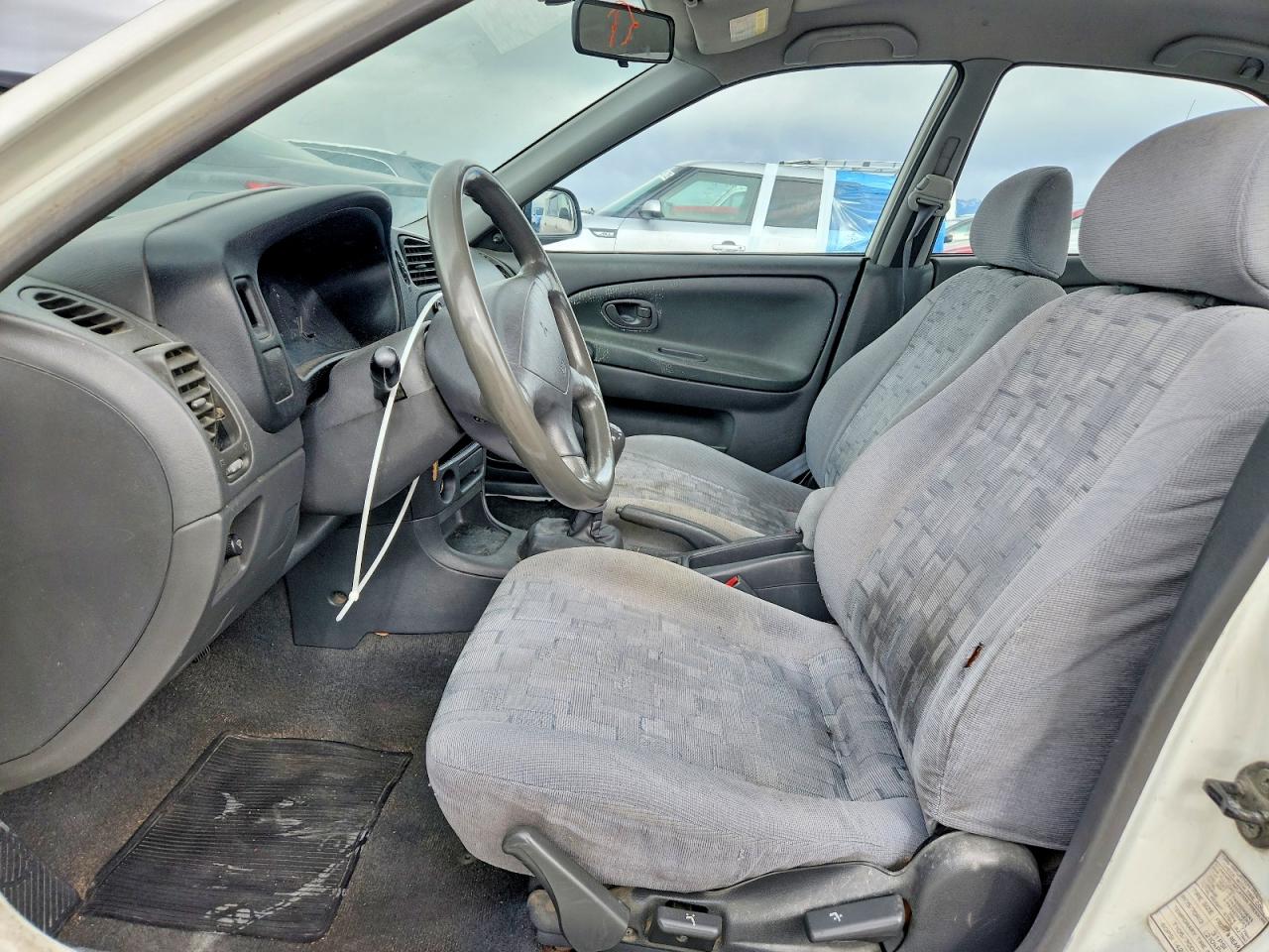 Mitsubishi Mirage De