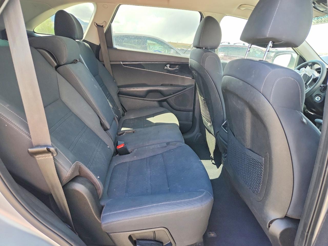 Kia Sorento Lx V6