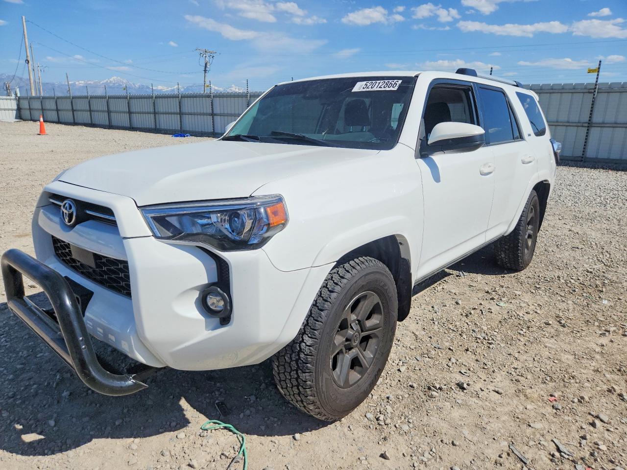 Salvage Toyota 4Runner Image