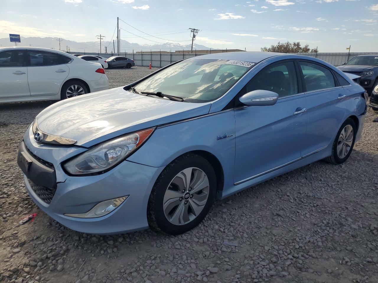 Salvage Hyundai SONATA Image