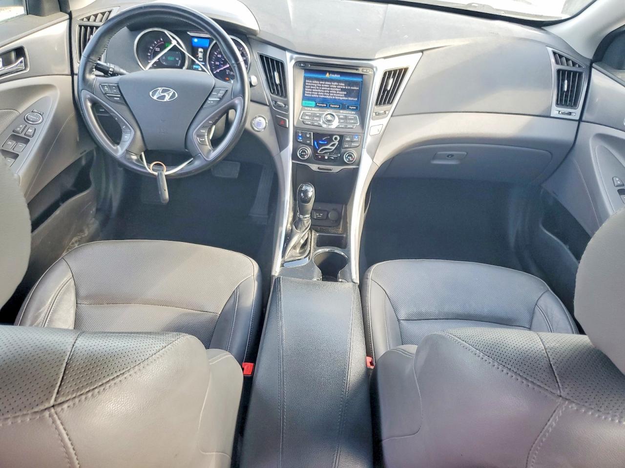 Hyundai SONATA Hybrid