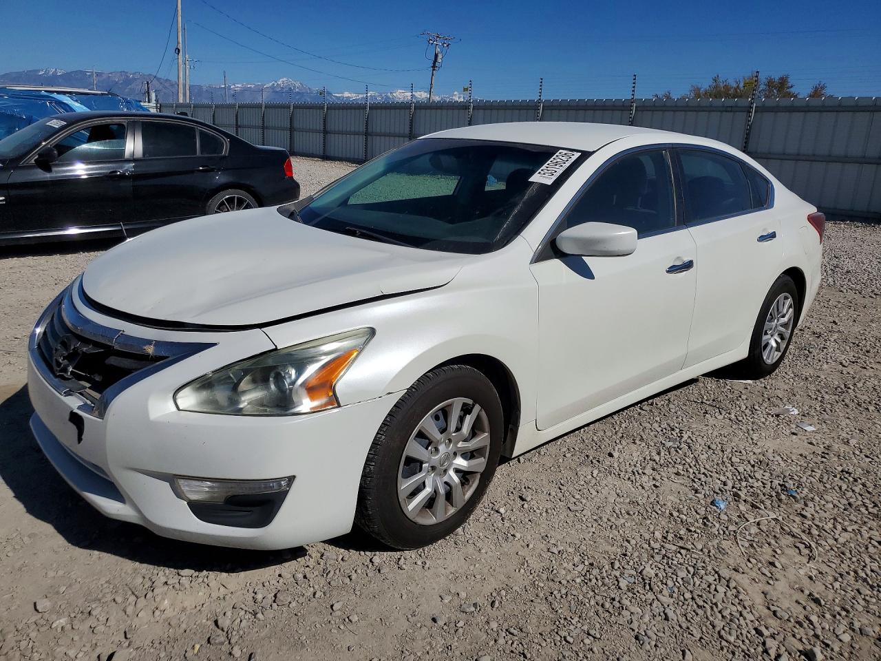 Salvage Nissan Altima Image