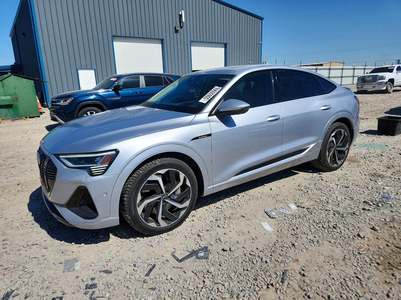 Salvage Audi e-tron Image