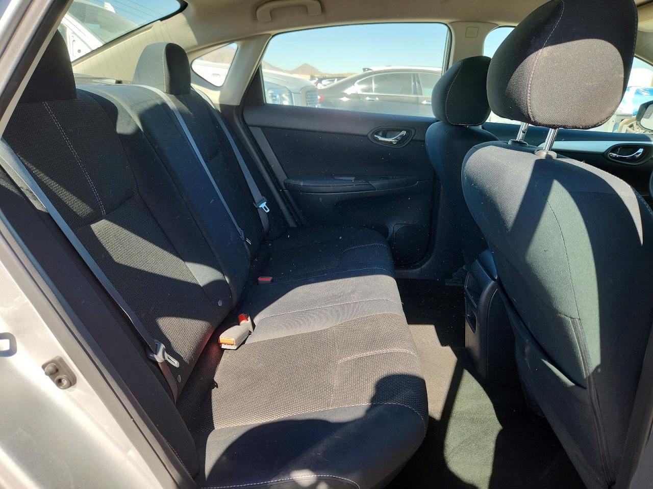 Nissan Sentra S