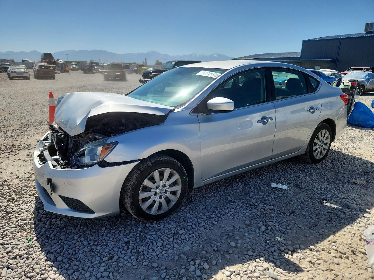 Salvage Nissan Sentra Image