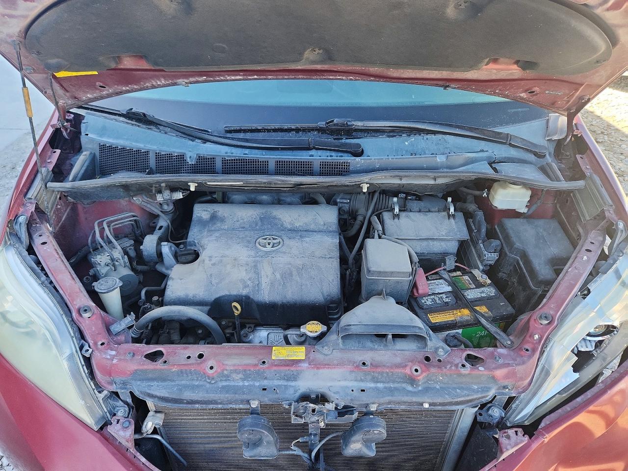 Toyota Sienna Le