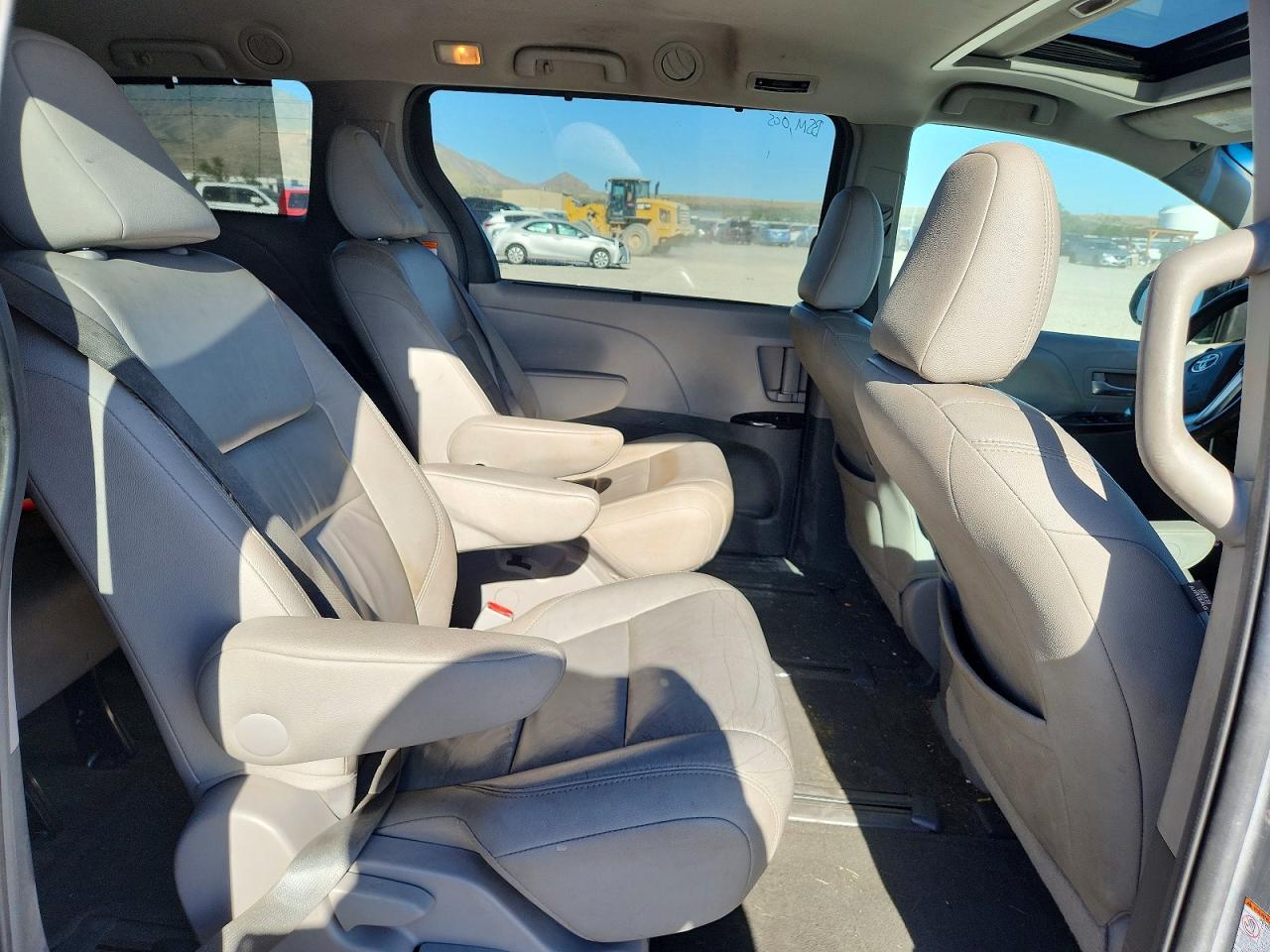Toyota Sienna Xle 7-passenger