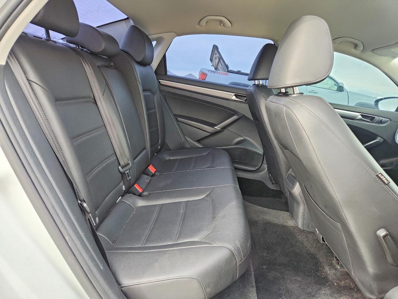Volkswagen Passat S
