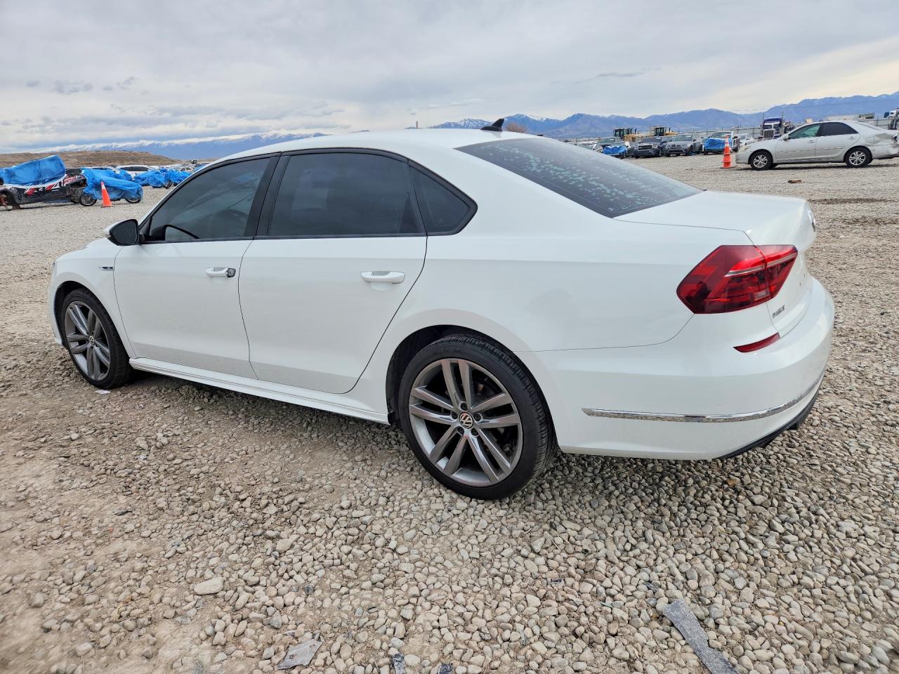 Volkswagen Passat S