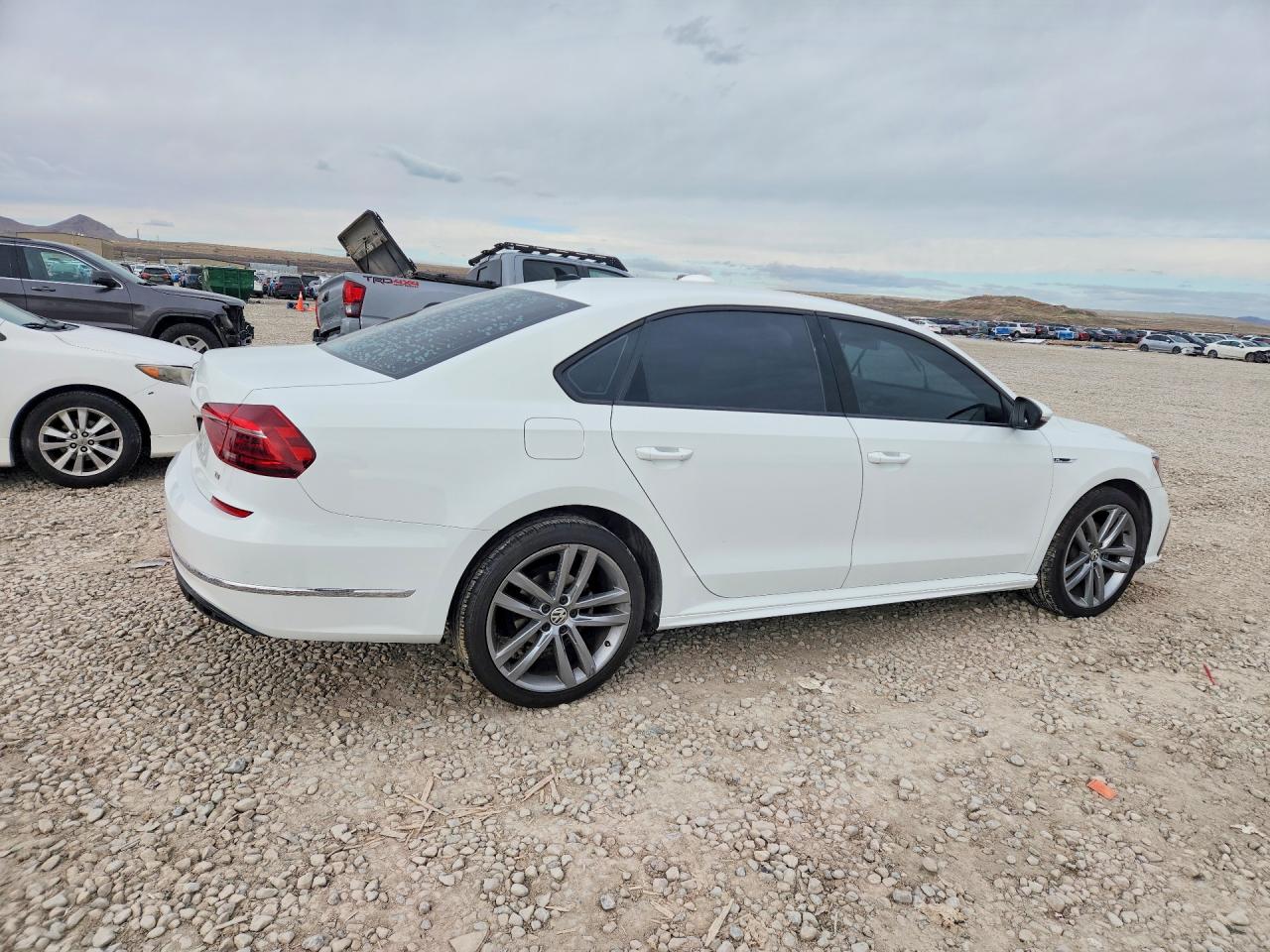 Volkswagen Passat S