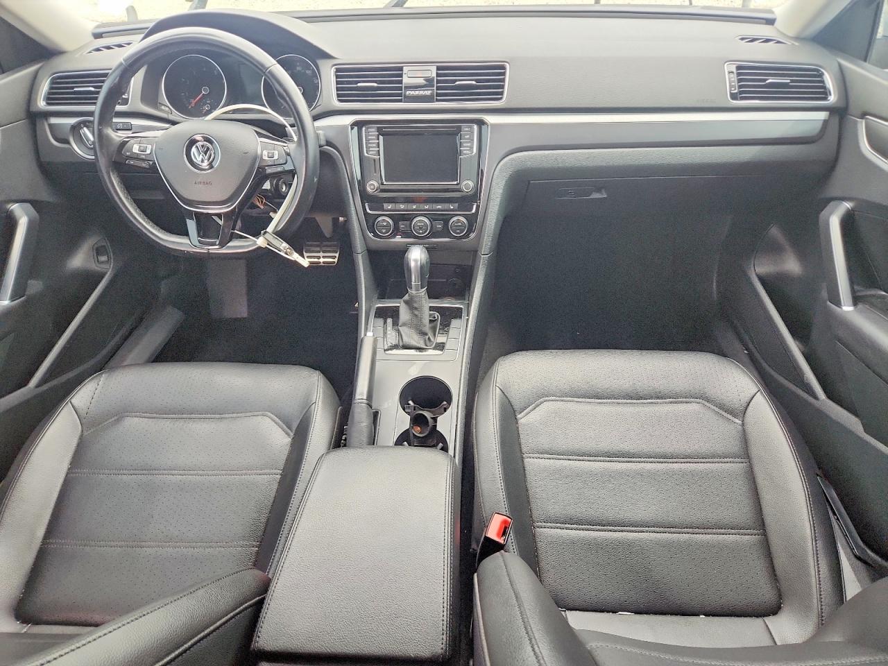 Volkswagen Passat S