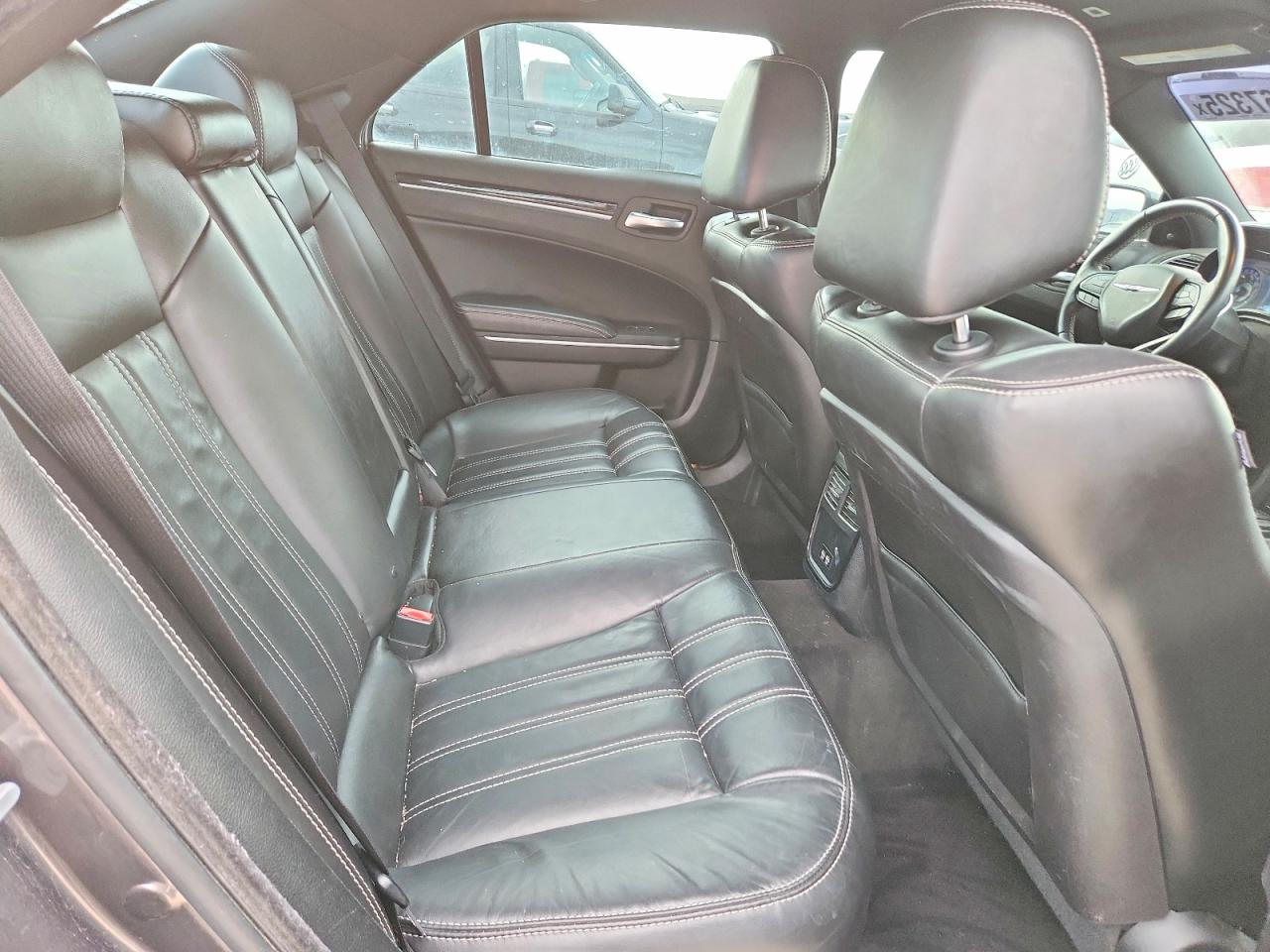 Chrysler 300 S