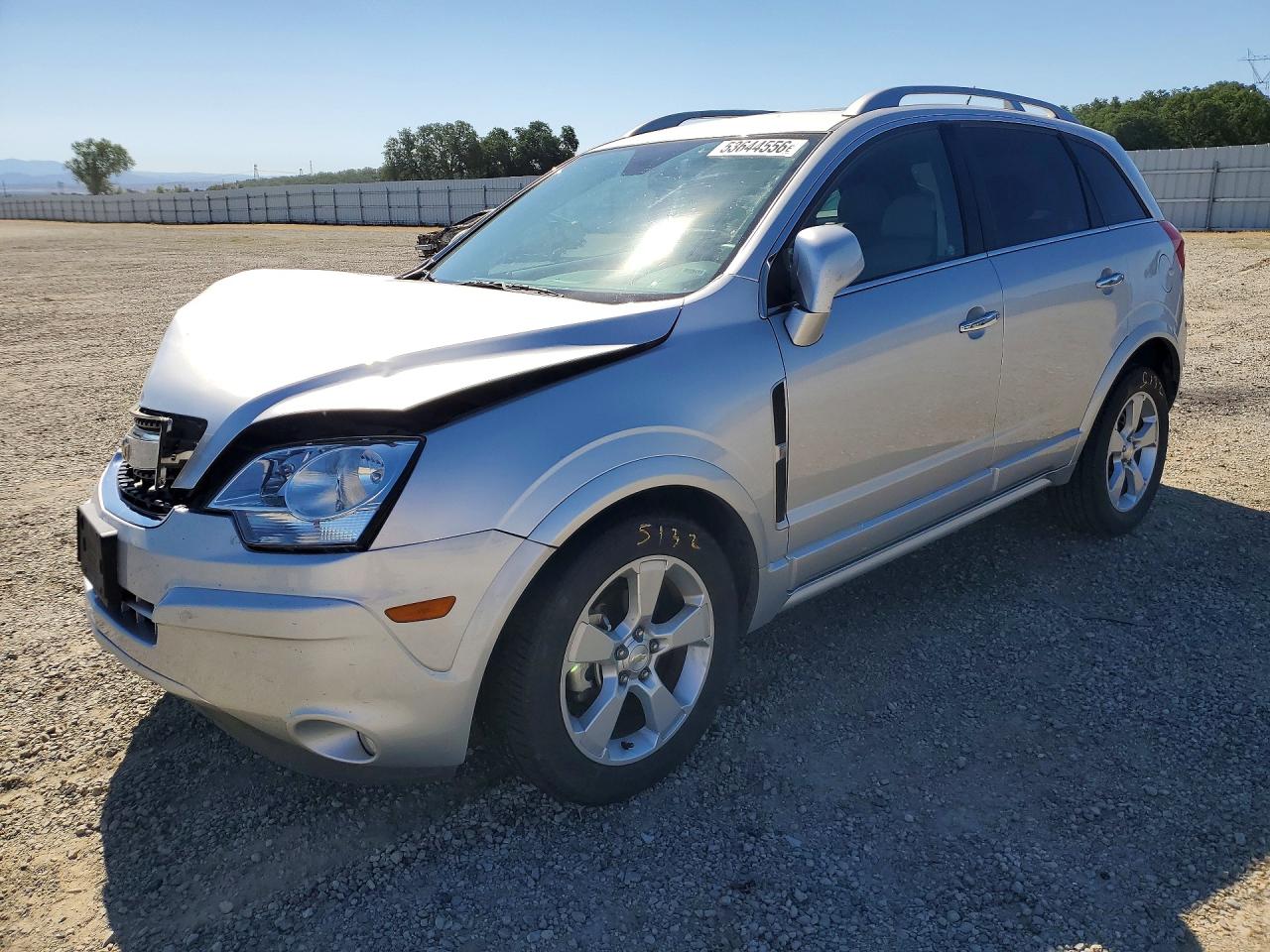 Salvage Chevrolet Captiva Image