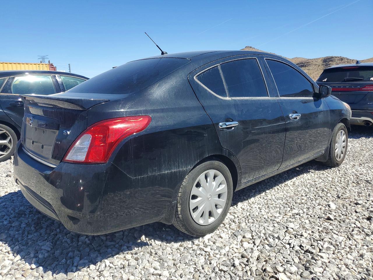 Nissan Versa 1.6 Sv