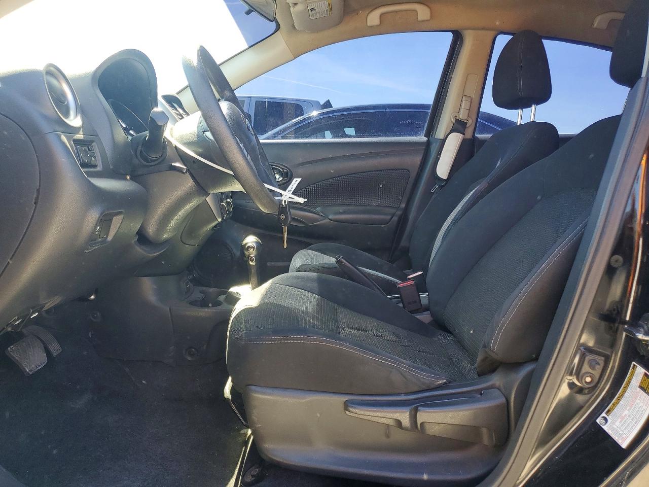 Nissan Versa 1.6 Sv
