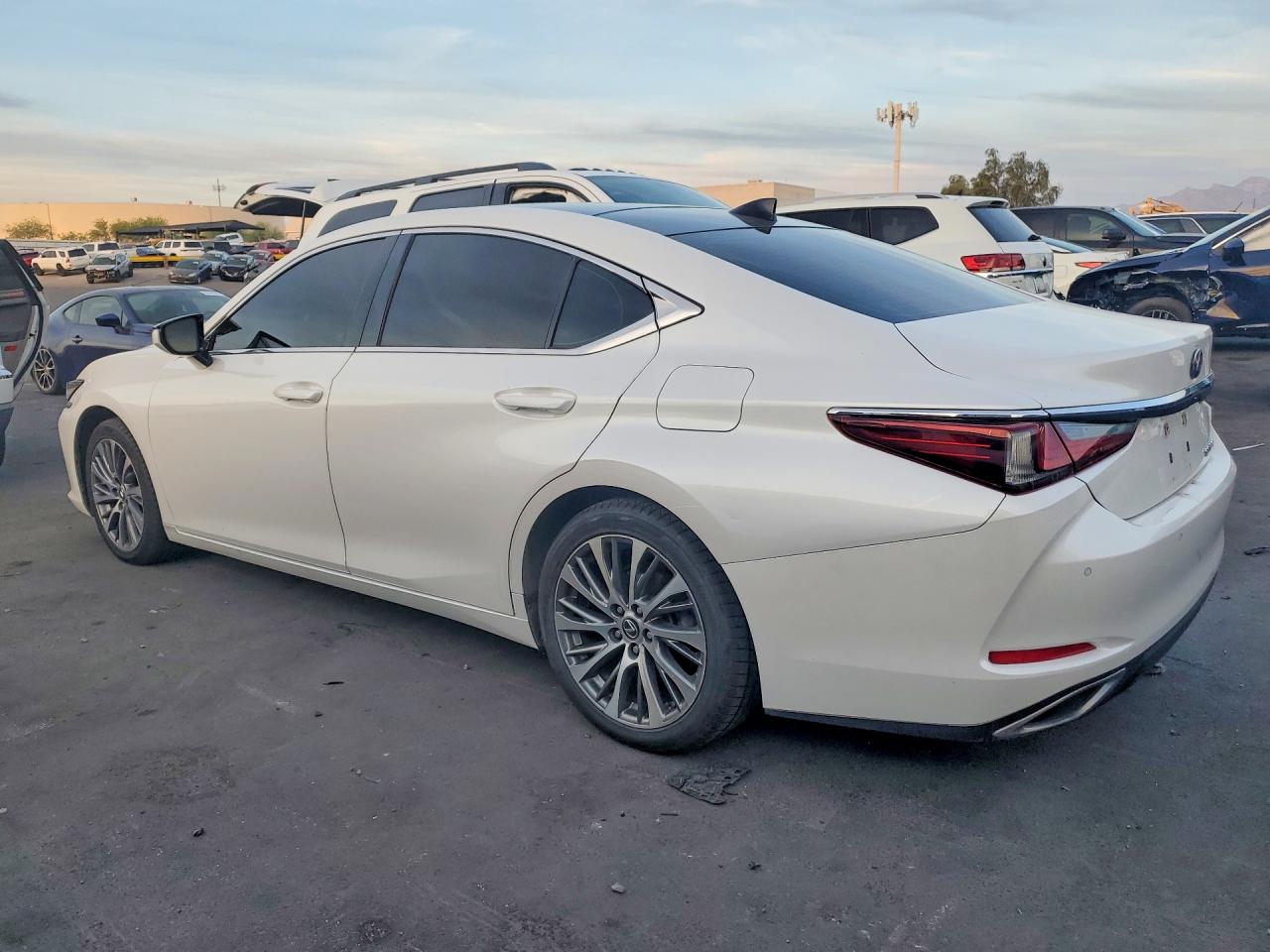 Lexus Es Base