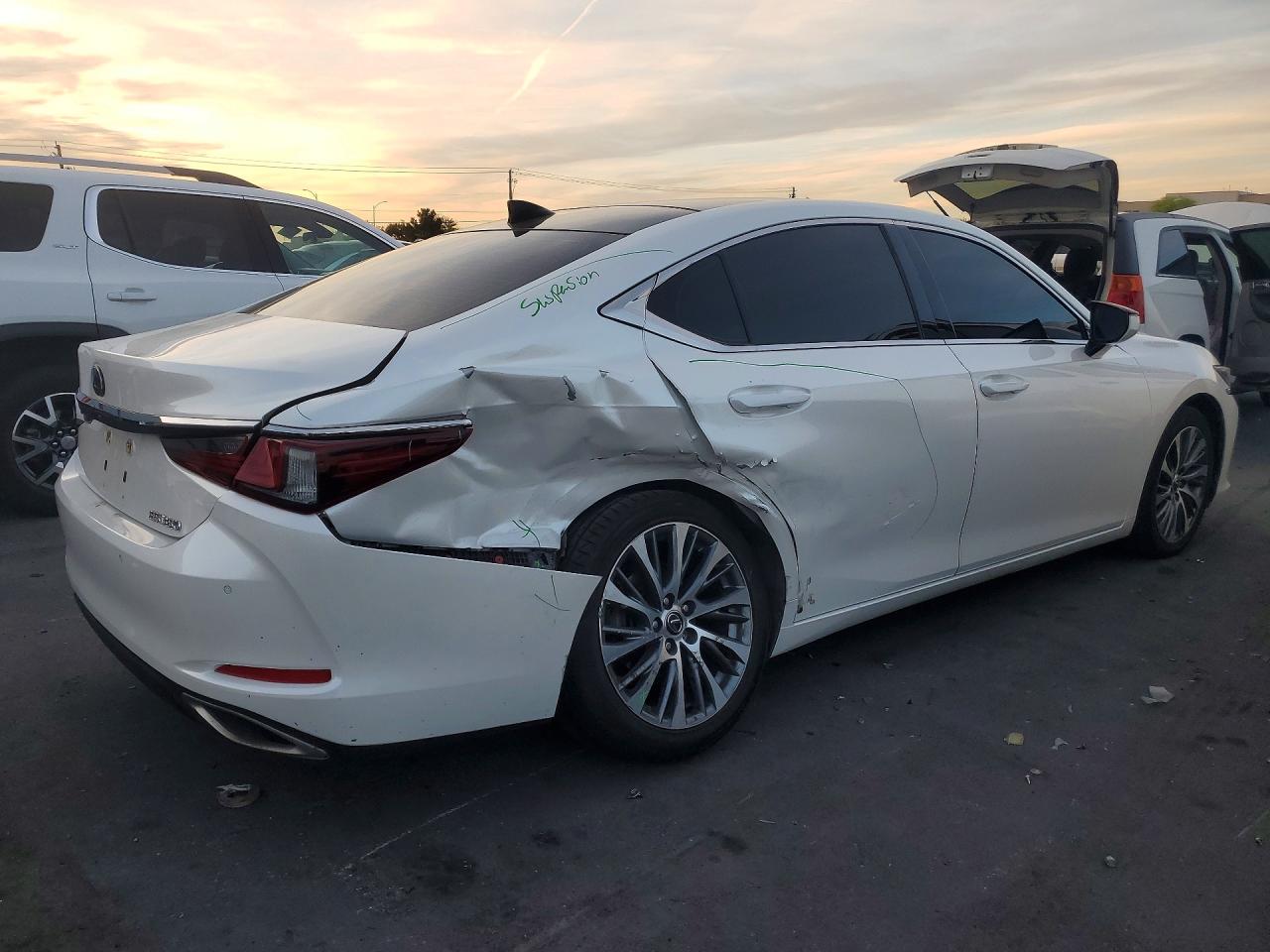 Lexus Es Base