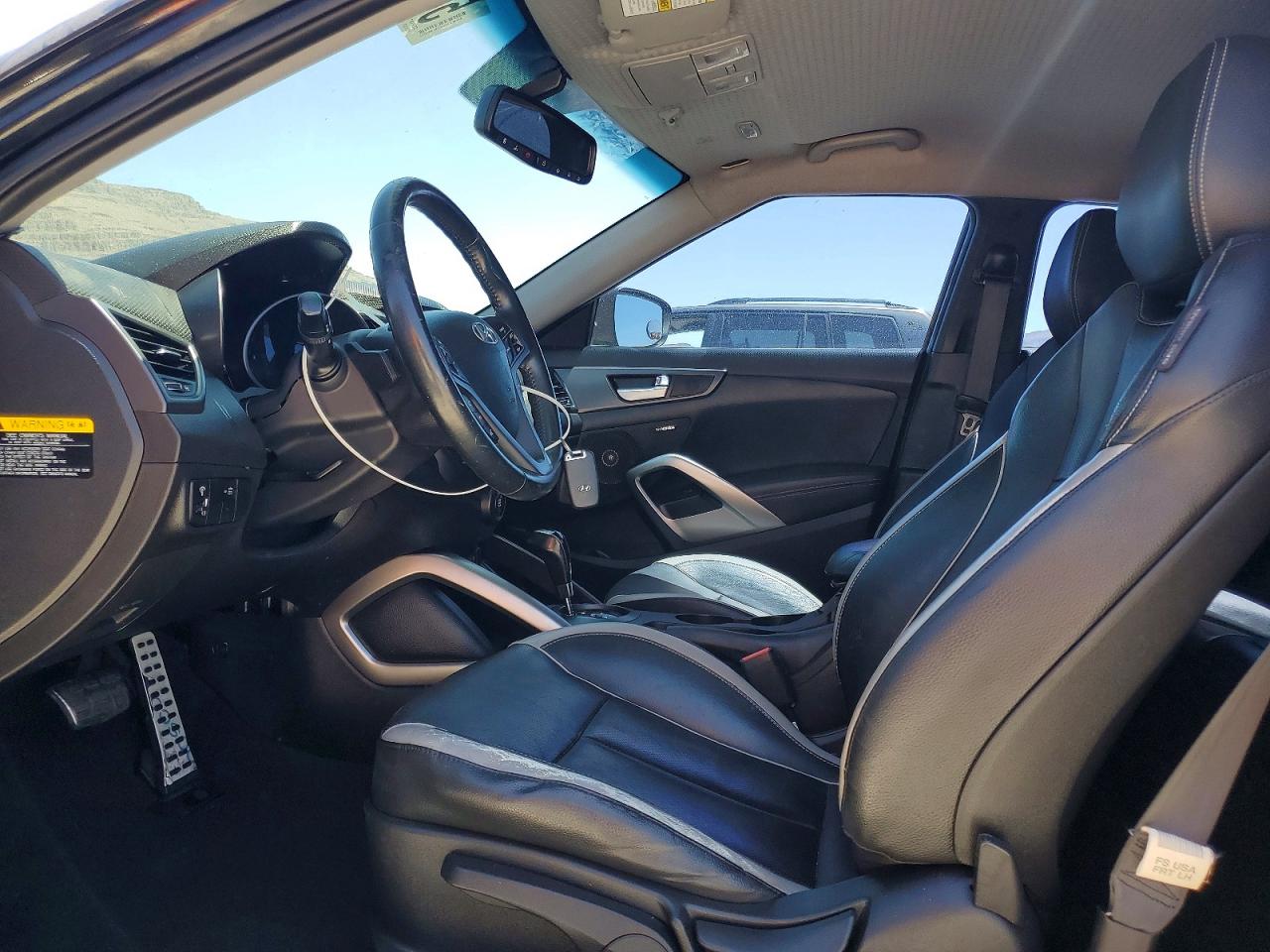 Hyundai VELOSTER Turbo
