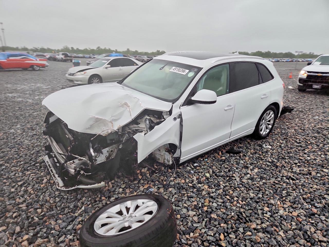 Salvage Audi Q5 Image