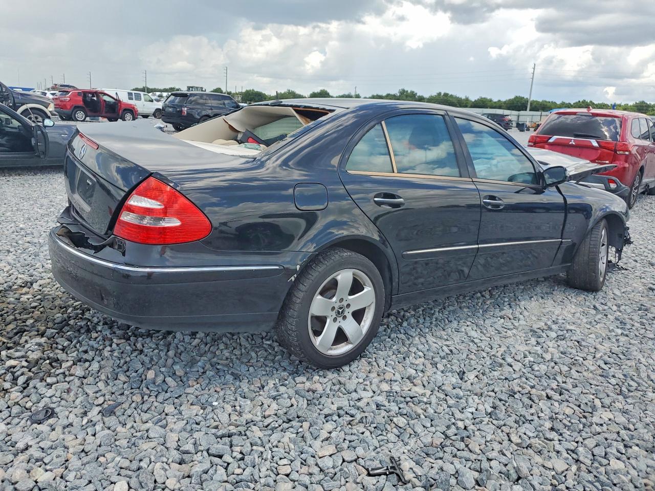 Mercedes-Benz E-Class 320