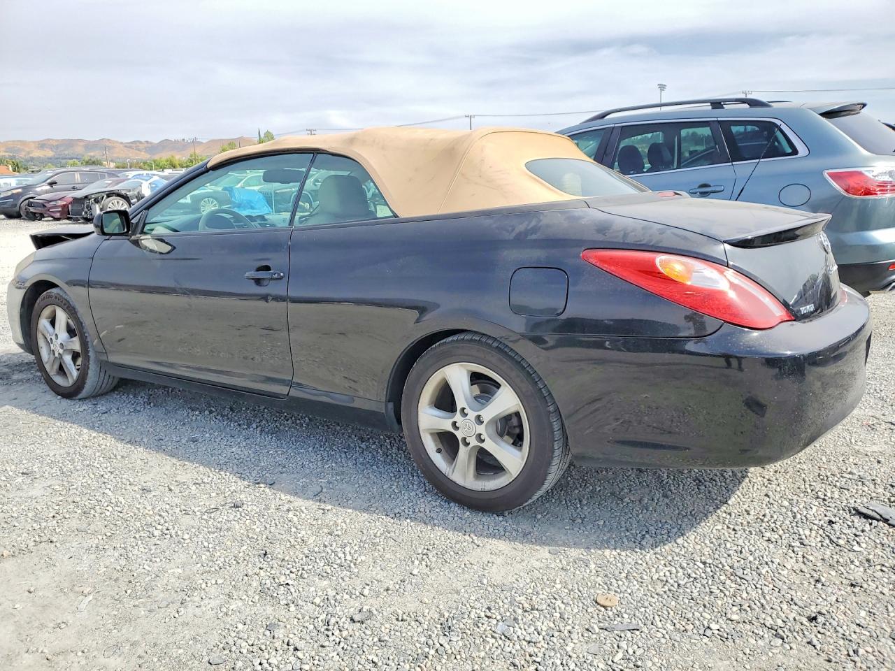 Toyota Camry Sle V6