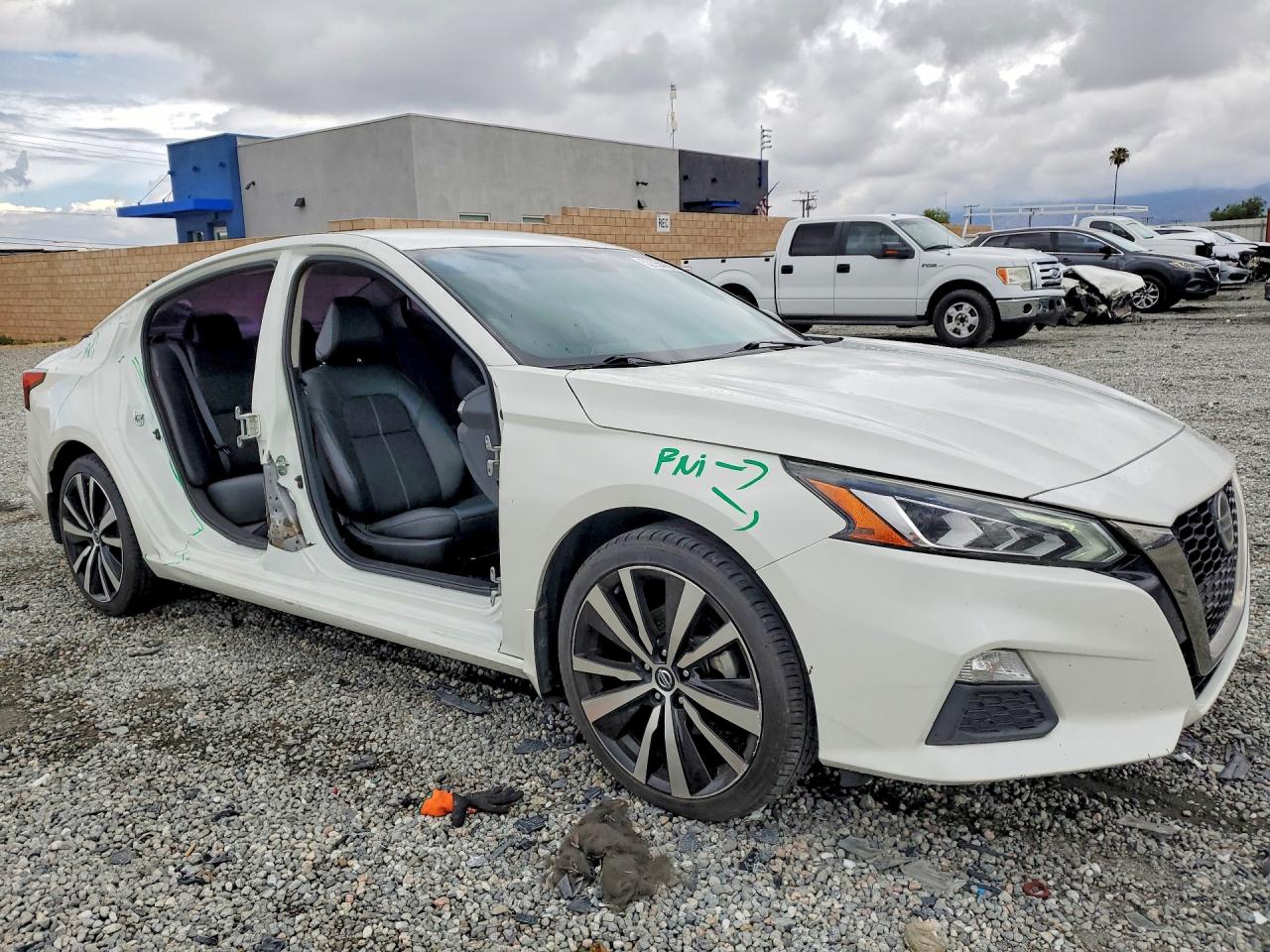 Nissan Altima Sr
