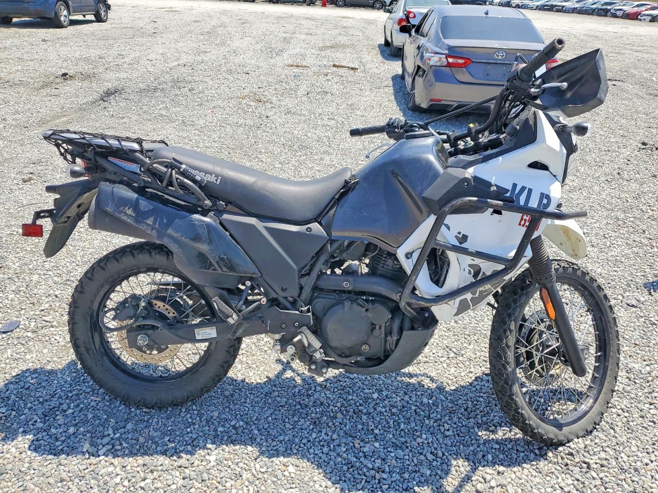 Salvage Kawasaki Enduro Image