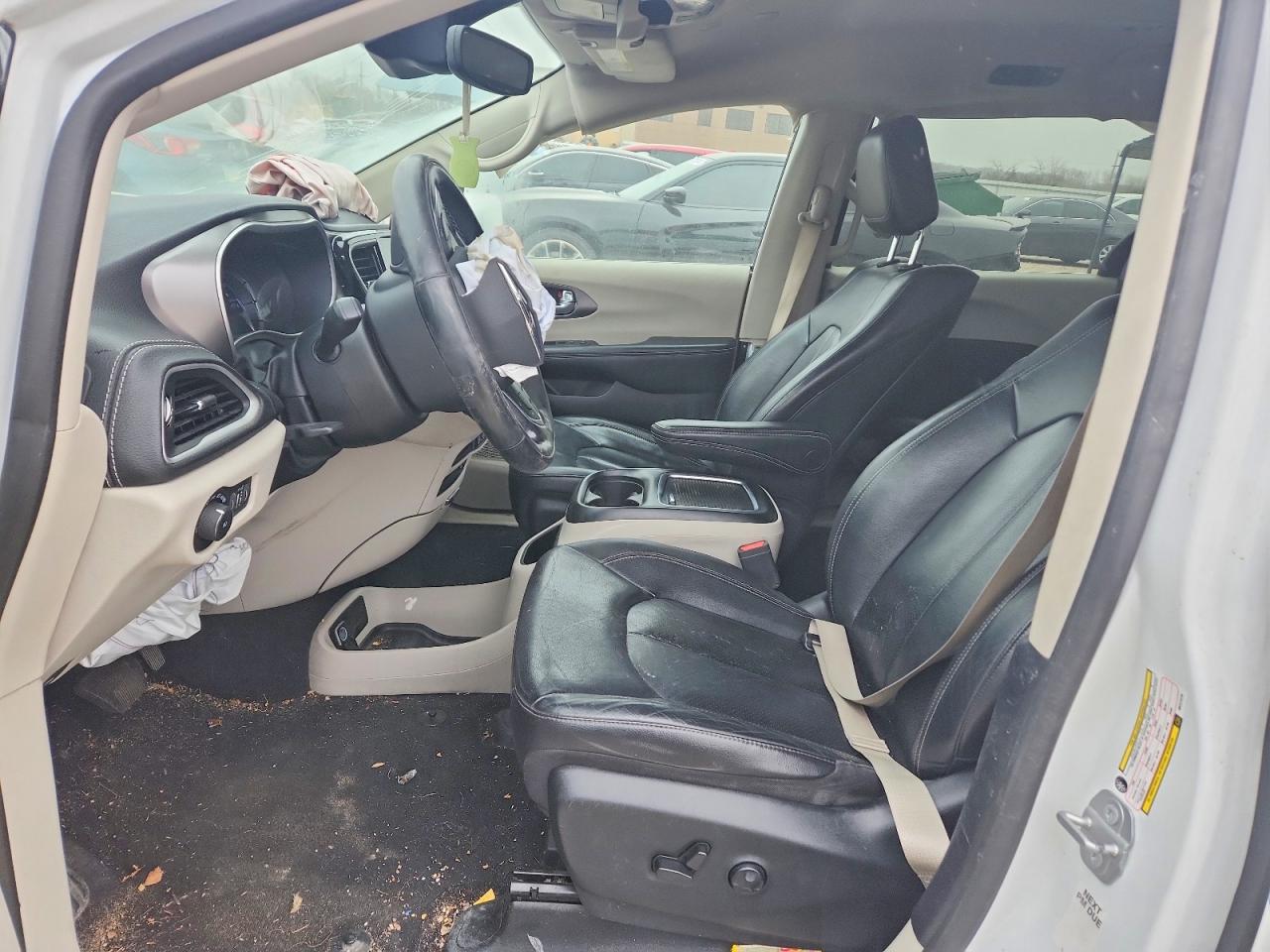 Chrysler Pacifica Hybrid Touring L