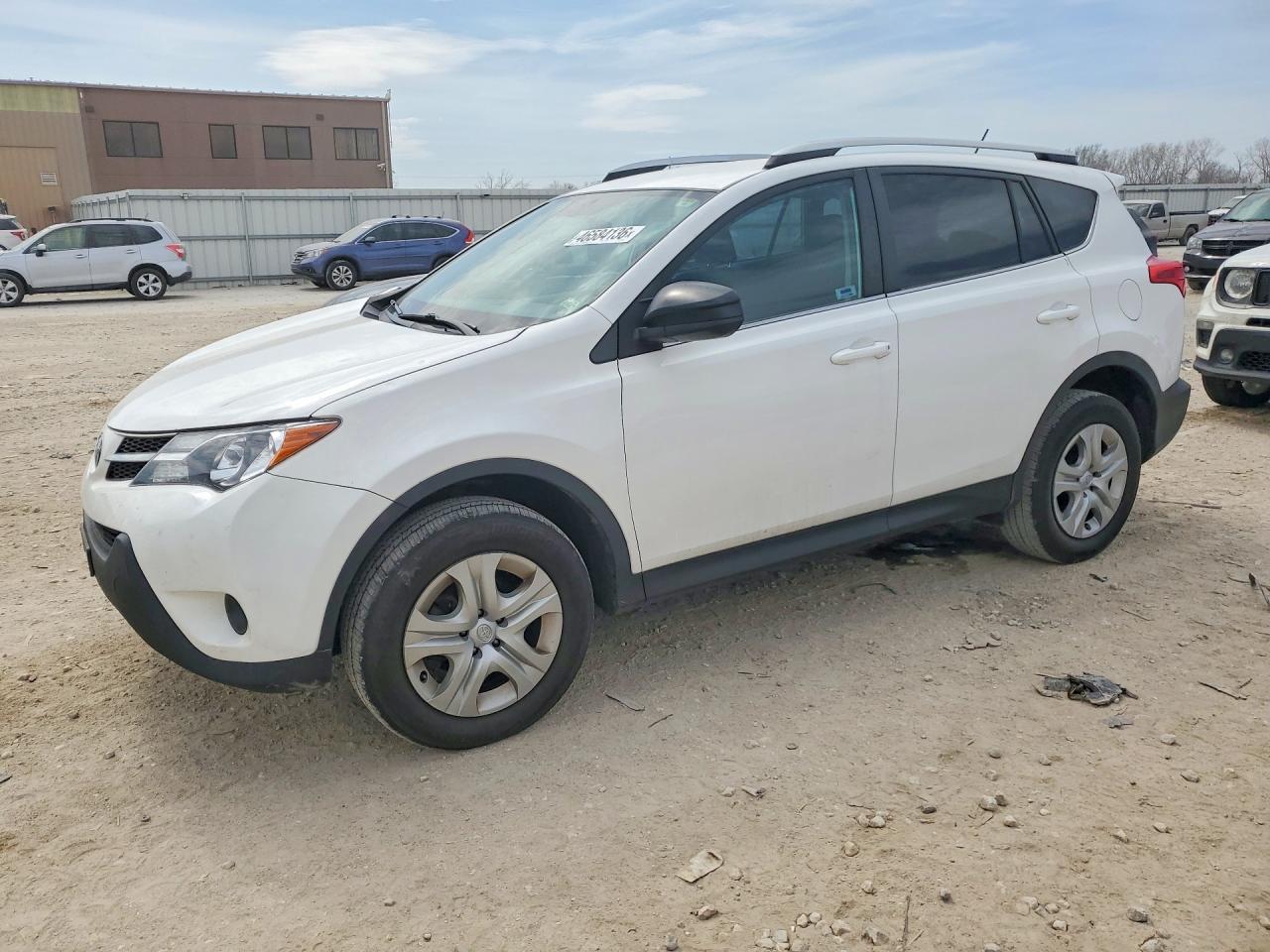 Salvage Toyota RAV4 Image