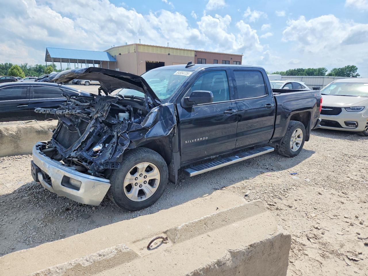 Salvage Chevrolet Silverado Image