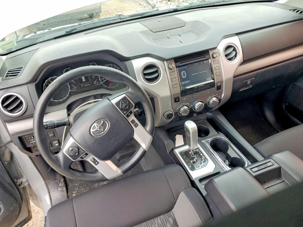 Toyota Tundra Crewmax Sr5