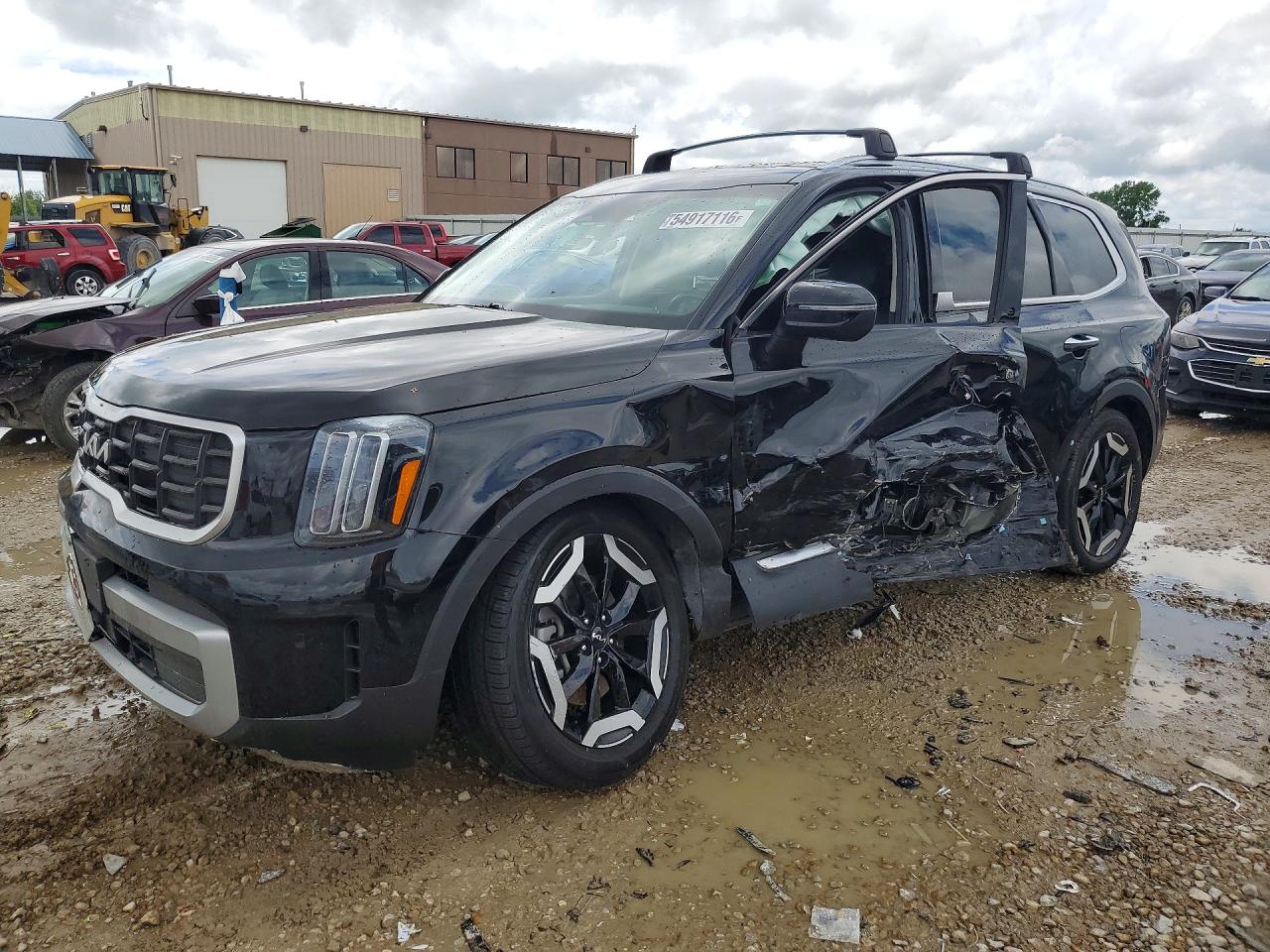 Salvage Kia Telluride Image