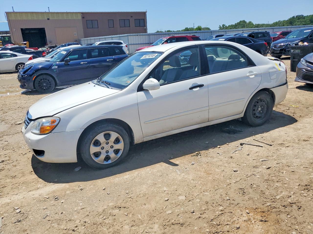 Salvage Kia Spectra Image