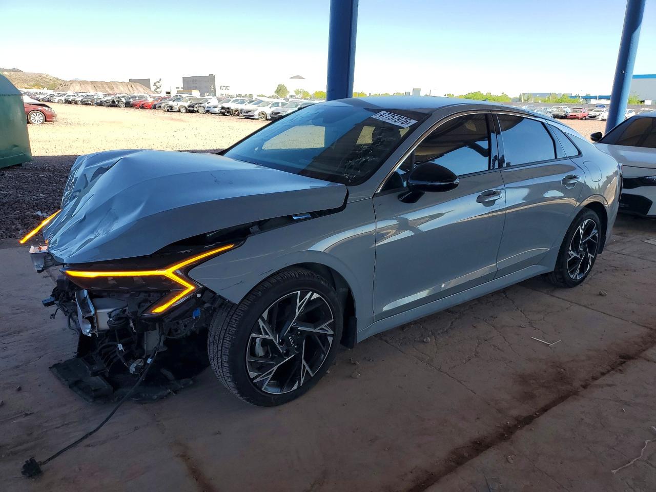 Salvage Kia K5 Image