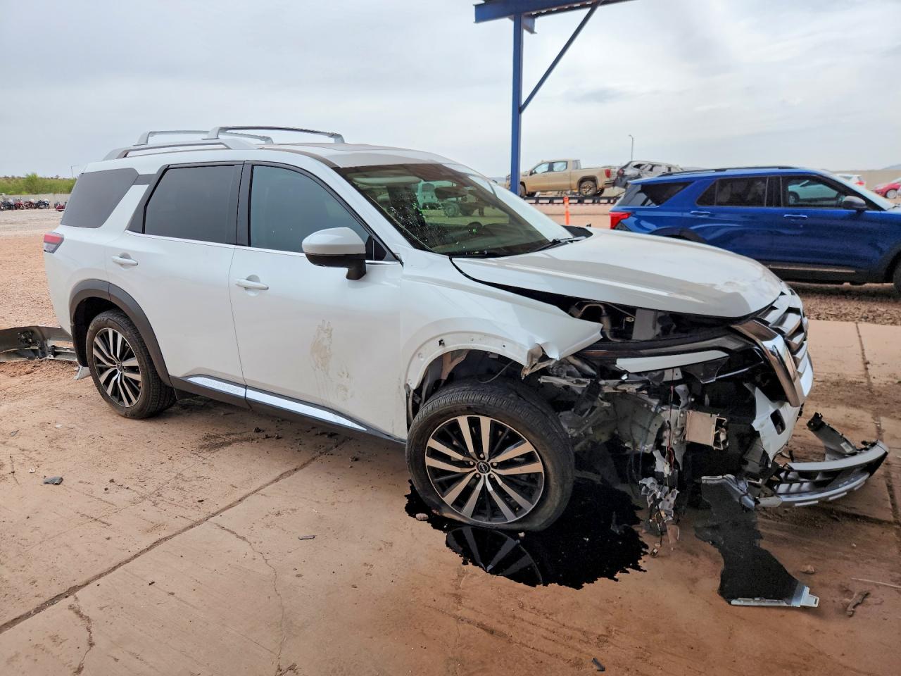 Nissan Pathfinder Platinum