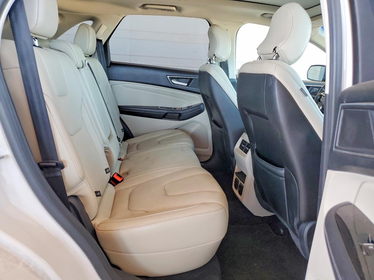 Ford Edge Titanium