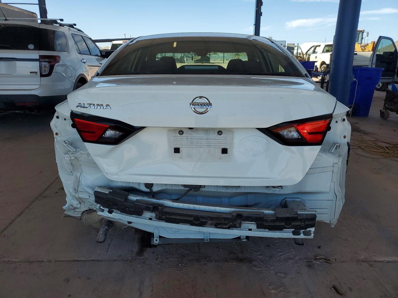 Nissan Altima S